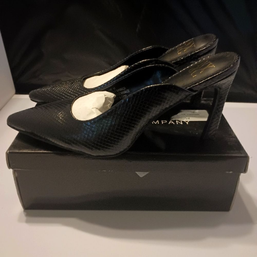 💯🔥NEW YORK & Co. Women's Cammie Mules Black Size 11🔥